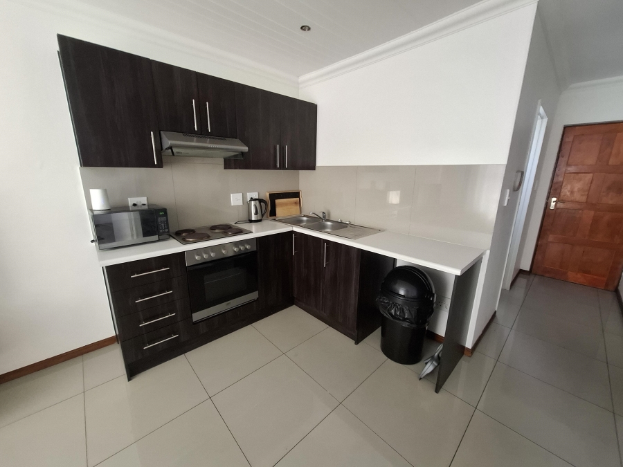 To Let 2 Bedroom Property for Rent in Hagley Western Cape